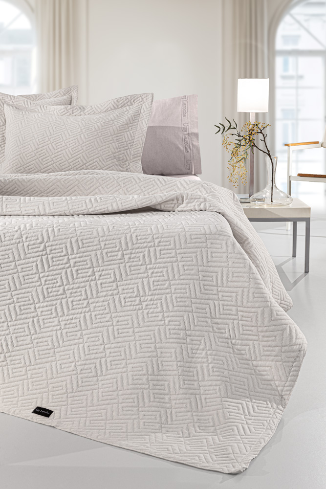 Κουβερτόριο King Size Pattern Guy Laroche Natural  245X260