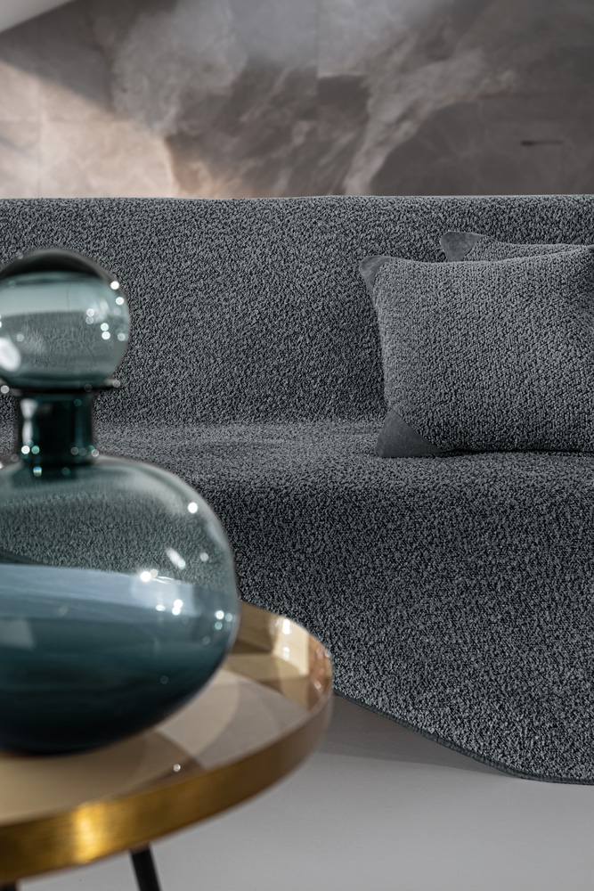 Ριχτάρι Διθεσίου Guy Laroche Lama Anthracite 170x250 