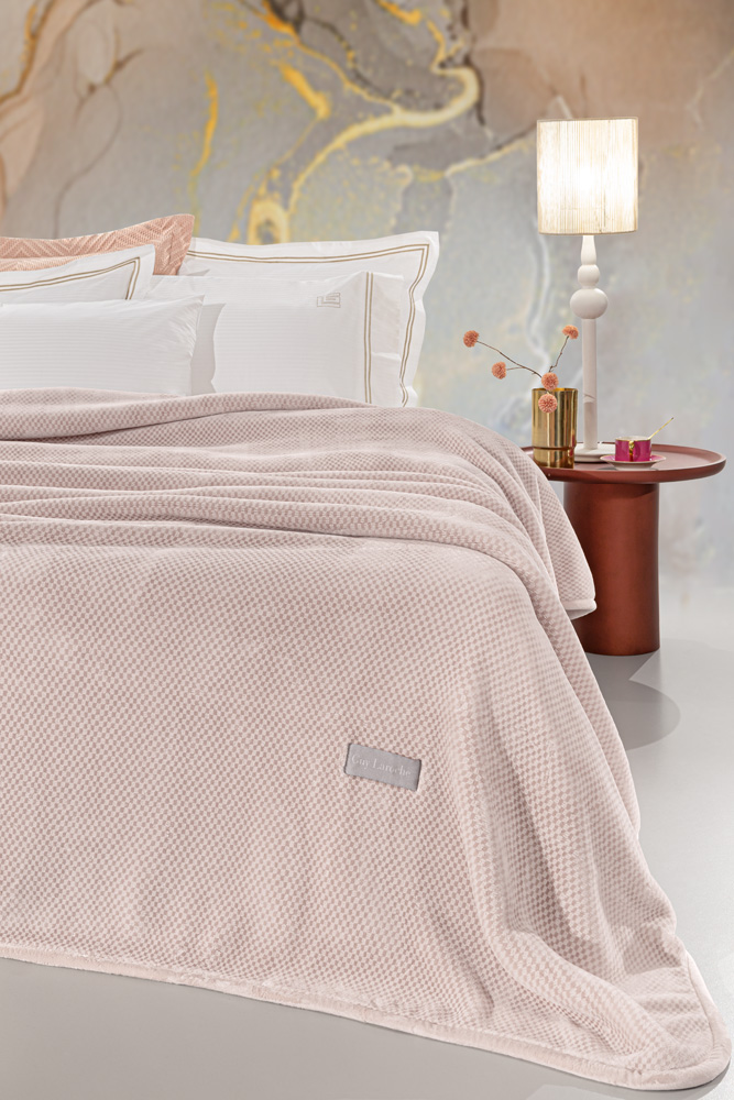 Κουβέρτα Υπέρδιπλη Guy Laroche Cheval 220x240  Pudra