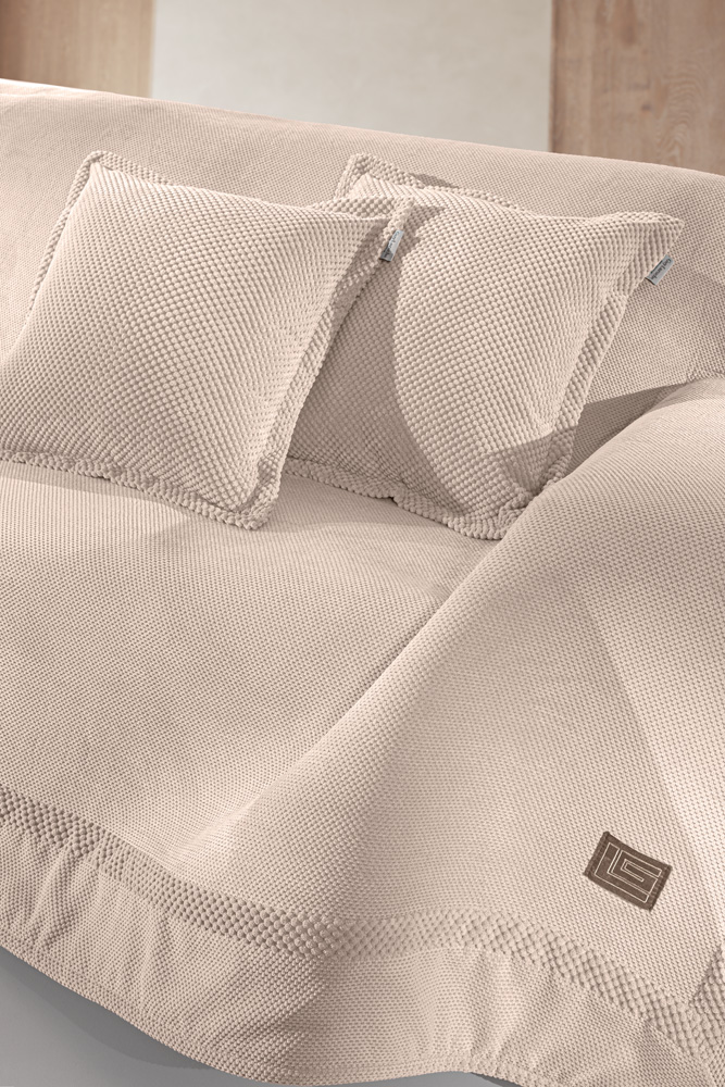 Ριχτάρι Διθεσίου Guy Laroche Rubicon Campagne 170X250