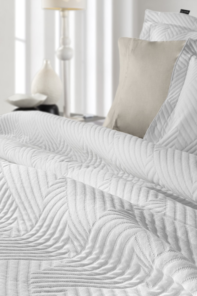 Κουβέρτα Υπέρδιπλη Guy Laroche Lupo White 245X260