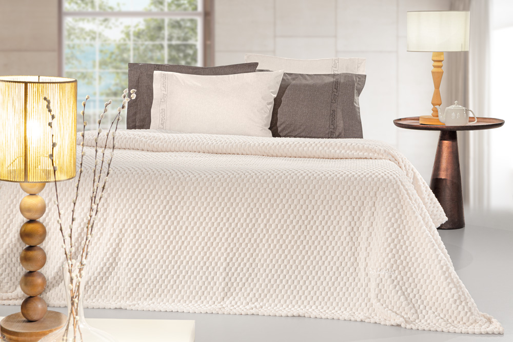 Κουβέρτα Υπέρδιπλη Guy Laroche Smoothie 220x240 Ivory
