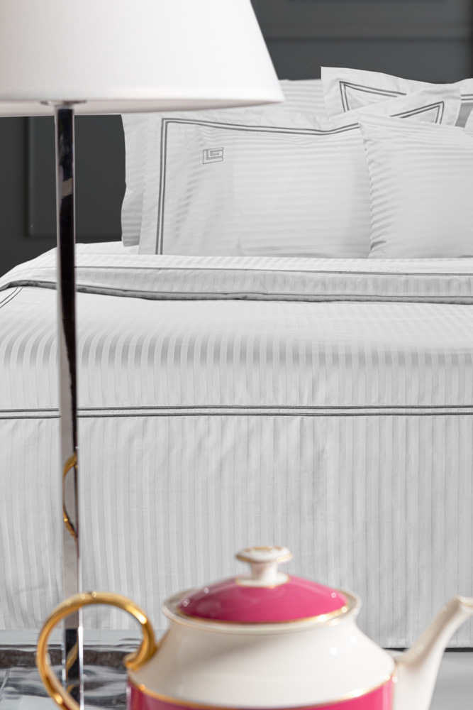 Παπλωματοθήκη Υπέρδιπλη Guy Laroche Nice  Cement D.SIlver 225X245