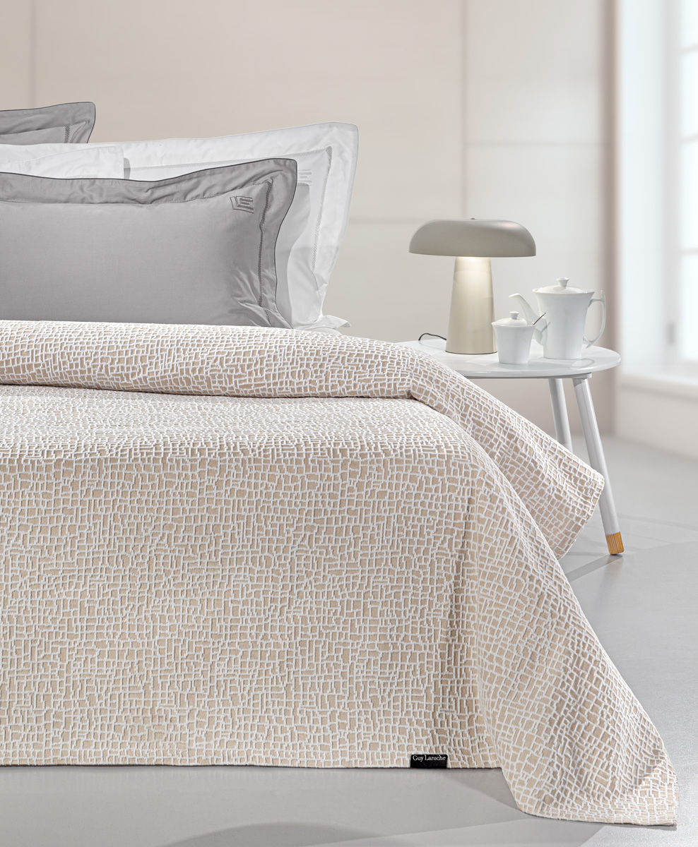 Κουβέρτα King Size Guy Laroche Luna Natural 260X250