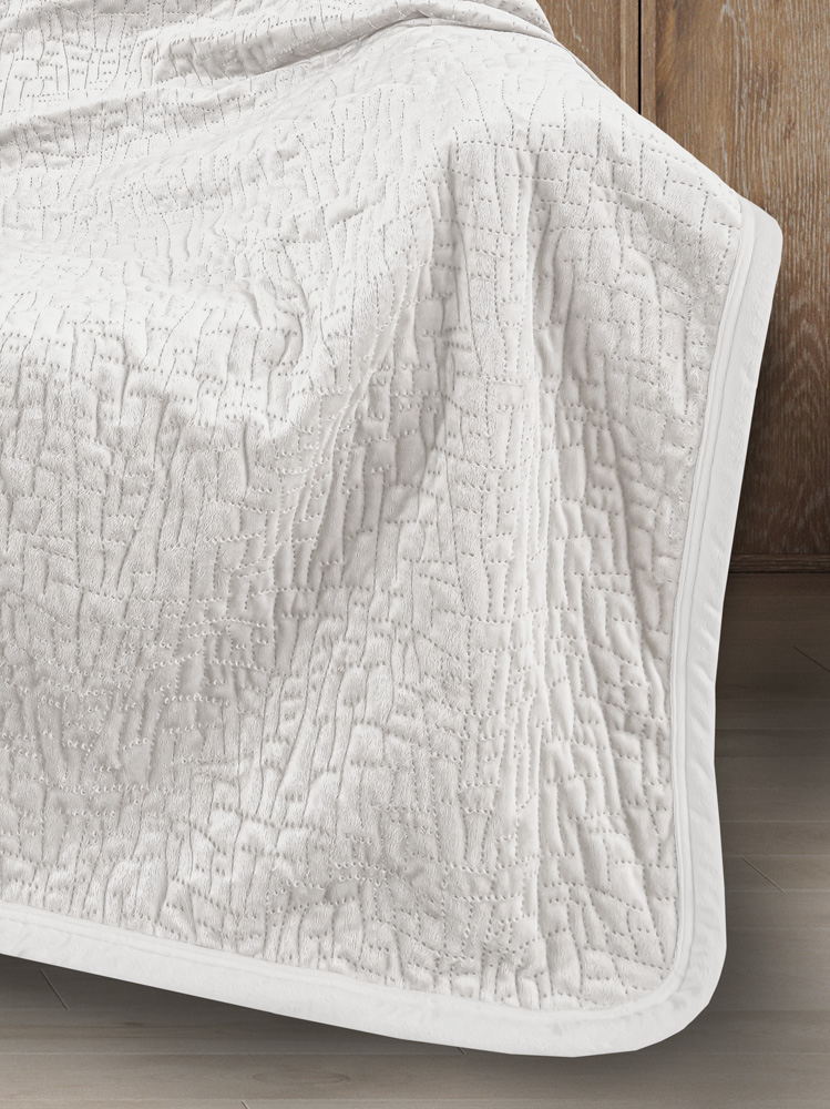 Ριχτάρι Πολυθρόνας Guy Laroche Bolzano Ivory 130X170 + Mαξιλάρι 40X40+2.5 χωρίς γέμιση