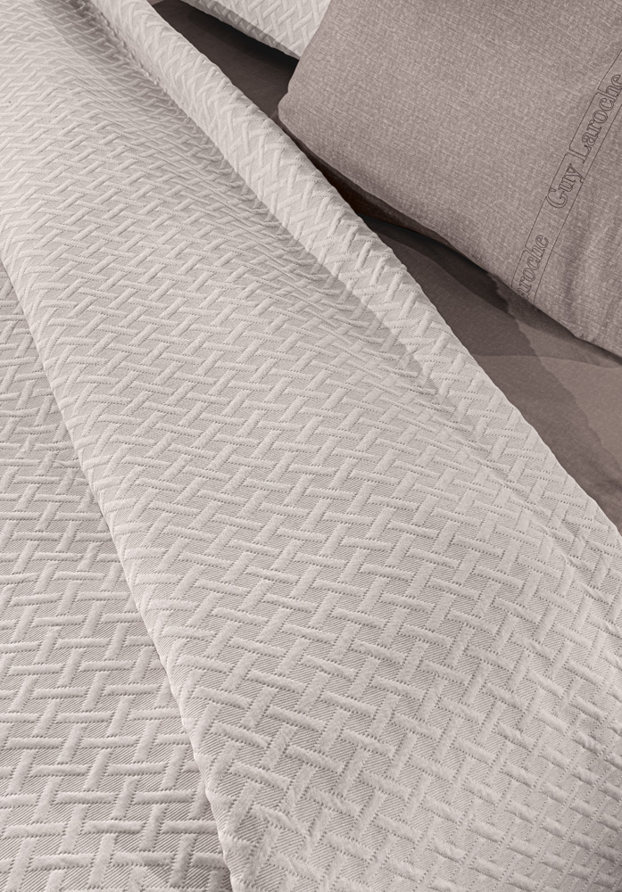 Κουβέρτα Υπέρδιπλη Guy Laroche Bello  245X260 Ivory