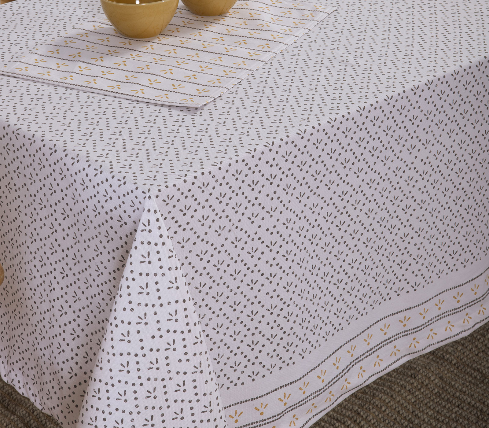 Τραπεζομάντηλα Nef-Nef Homeware Ishmar 140X240 Ecru/Black