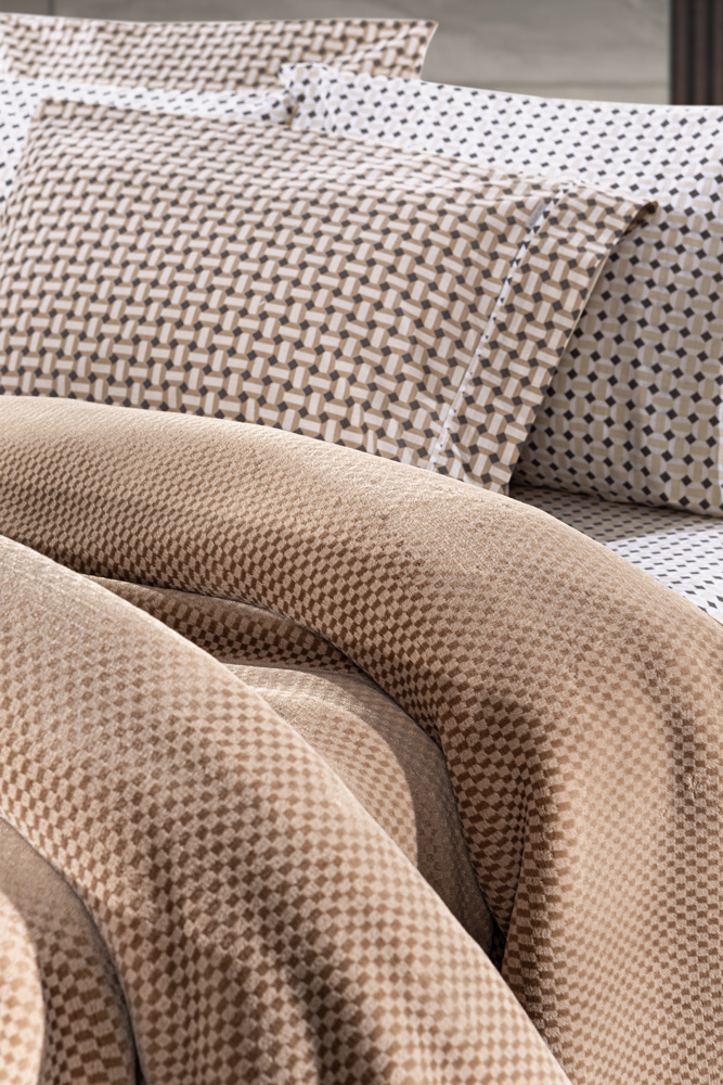 Κουβέρτα Υπέρδιπλη Guy Laroche Cheval 220x240 Vision